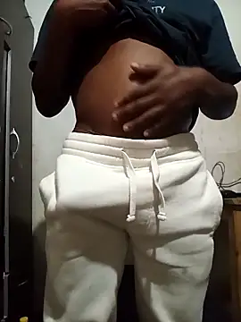 Snapshot of Uncletee112 chatting on October 7, 2025, 6:38 pm Uncletee112 online show from October 7, 2025, 6:38 pm