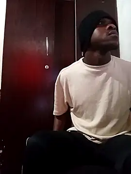 Snapshot of Uncletee112 chatting on November 10, 2025, 11:09 am Uncletee112 online show from November 10, 2025, 11:09 am