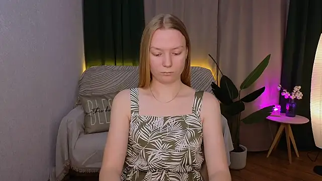 CarolynCohen   online show from January 26, 2025, 1:52 am