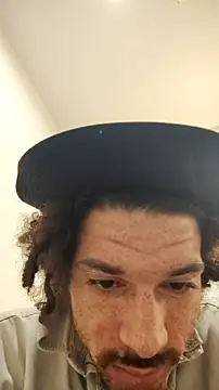 Snapshot of Clearlytothepoint420 chatting on October 5, 2025, 1:31 pm Clearlytothepoint420 online show from October 5, 2025, 1:31 pm