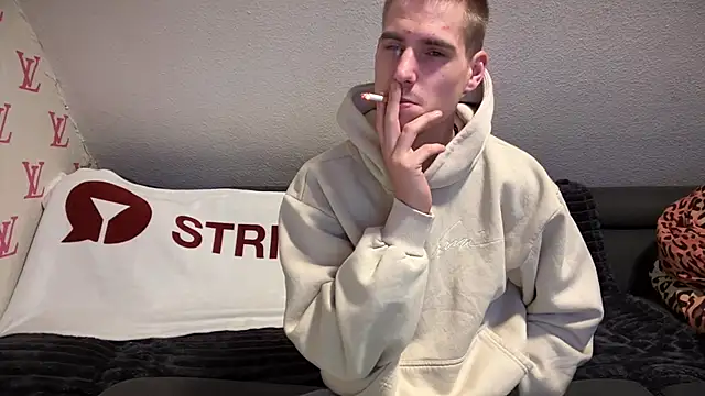 Cookieboy88 online show from January 15, 2025, 6:40 pm