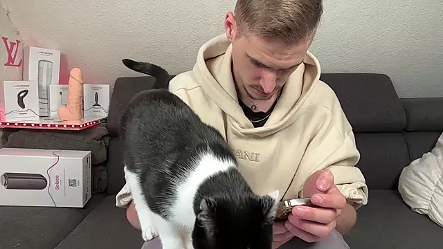 Cookieboy88 online show from October 6, 2025, 4:26 pm