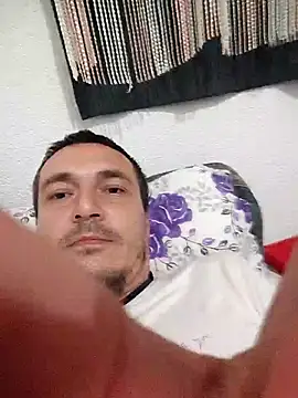 mayk18cm online show from October 22, 2025, 7:46 pm