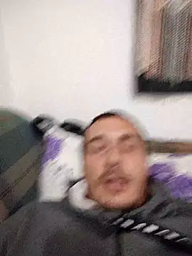 mayk18cm online show from October 27, 2025, 4:55 pm