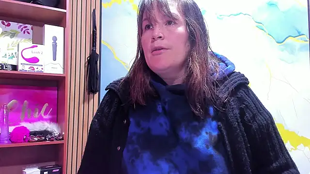 Snapshot of amberr34 chatting on July 13, 2026, 7:22 am amberr34 online show from July 13, 2026, 7:22 am