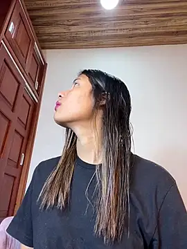 Snapshot of Valentinabaker chatting on January 24, 2025, 9:06 am Valentinabaker online show from January 24, 2025, 9:06 am