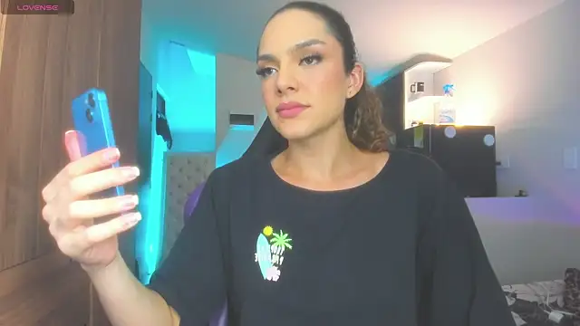 mariiahneedles online show from July 29, 2026, 11:36 pm