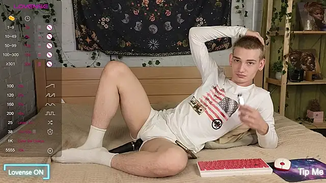 Snapshot of Nick_Win chatting on October 4, 2025, 12:58 pm Nick Win online show from October 4, 2025, 12:58 pm