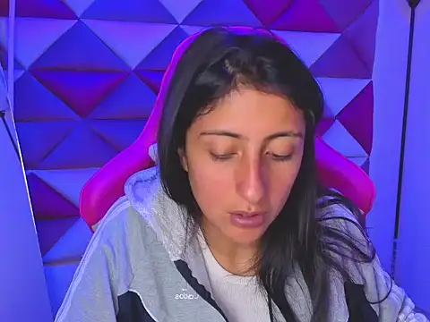 Cameron cutte online show from November 4, 2025, 8:52 pm