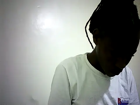 Snapshot of Pierra77 chatting on October 2, 2025, 4:41 am Pierra77 online show from October 2, 2025, 4:41 am