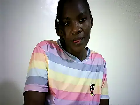 Snapshot of Pierra77 chatting on October 24, 2025, 6:04 pm Pierra77 online show from October 24, 2025, 6:04 pm