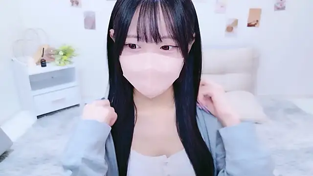 Snapshot of Suzu_ch_xx chatting on October 7, 2025, 1:08 pm Suzu ch xx online show from October 7, 2025, 1:08 pm