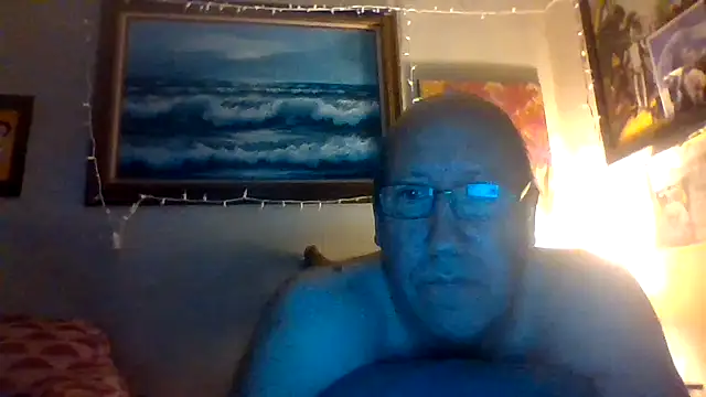 Snapshot of hornyrich69 chatting on February 27, 2026, 1:27 am hornyrich69 online show from February 27, 2026, 1:27 am