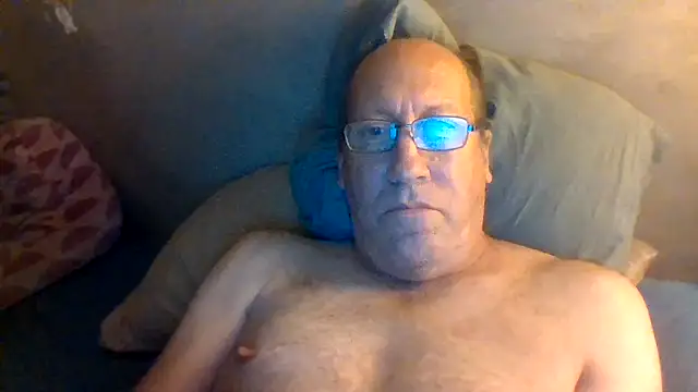 Snapshot of hornyrich69 chatting on March 5, 2026, 5:36 am hornyrich69 online show from March 5, 2026, 5:36 am