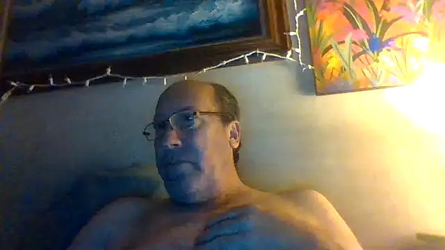 Snapshot of hornyrich69 chatting on March 8, 2026, 5:11 am hornyrich69 online show from March 8, 2026, 5:11 am