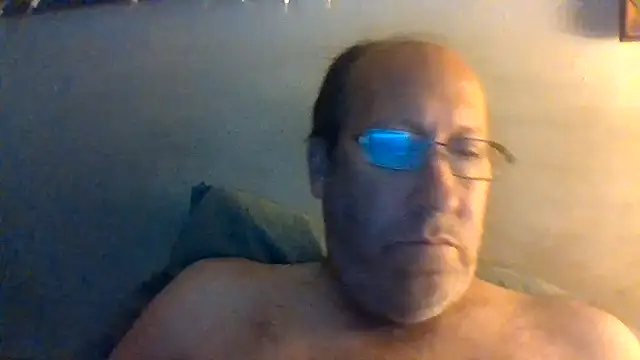 Snapshot of hornyrich69 chatting on March 10, 2026, 5:34 am hornyrich69 online show from March 10, 2026, 5:34 am