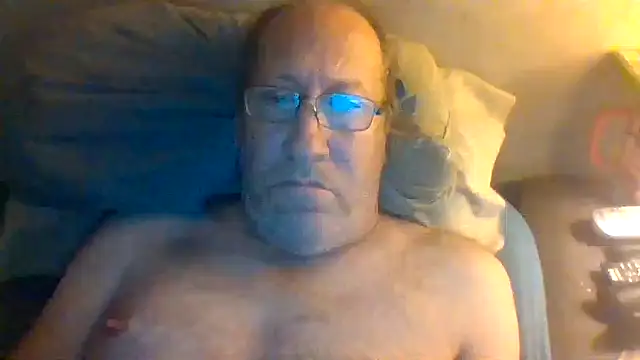 Snapshot of hornyrich69 chatting on March 16, 2026, 5:44 am hornyrich69 online show from March 16, 2026, 5:44 am