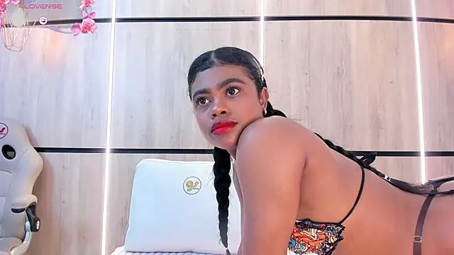 julianna smith  online show from January 18, 2025, 2:58 am