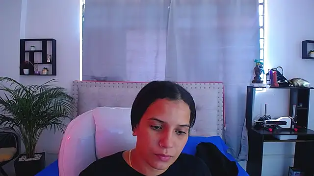 Snapshot of Chiqui_milk_ chatting on March 18, 2025, 7:10 pm Chiqui milk online show from March 18, 2025, 7:10 pm