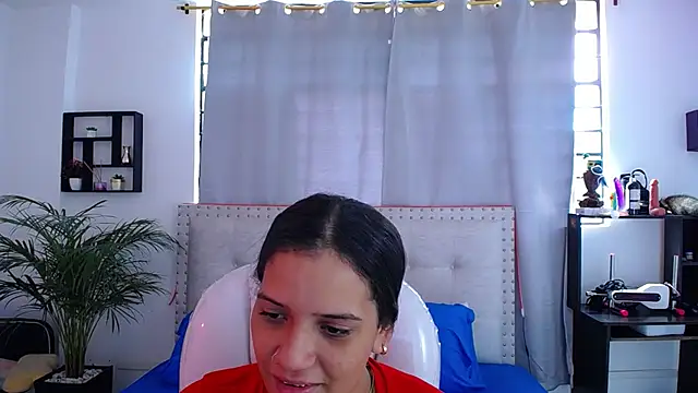 Snapshot of Chiqui_milk_ chatting on March 20, 2025, 7:14 pm Chiqui milk online show from March 20, 2025, 7:14 pm