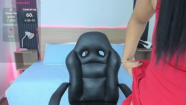 Snapshot of Chiqui_milk_ chatting on September 22, 2025, 7:16 pm Chiqui milk online show from September 22, 2025, 7:16 pm