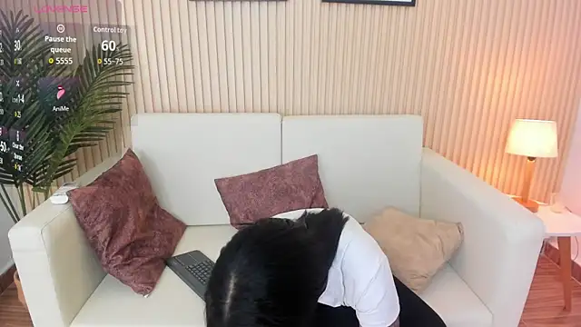 Snapshot of Chiqui_milk_ chatting on October 9, 2025, 7:12 pm Chiqui milk online show from October 9, 2025, 7:12 pm