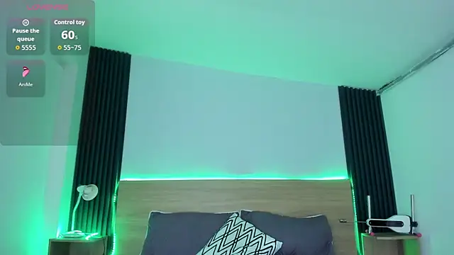 Snapshot of Chiqui_milk_ chatting on October 30, 2025, 7:14 pm Chiqui milk online show from October 30, 2025, 7:14 pm