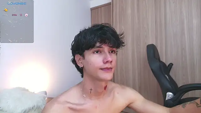 Snapshot of badboy_one_ chatting on September 27, 2025, 7:19 pm badboy one online show from September 27, 2025, 7:19 pm