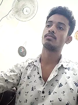 Snapshot of curlyhairboy_ chatting on September 10, 2025, 4:56 am curlyhairboy online show from September 10, 2025, 4:56 am