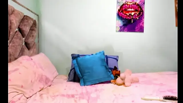 Evilmichellts1 online show from June 16, 2026, 12:02 am