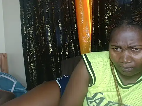 Sexxy pretty24 online show from May 6, 2026, 7:57 am