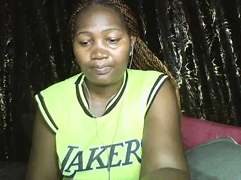 Sexxy pretty24 online show from May 7, 2026, 8:14 pm