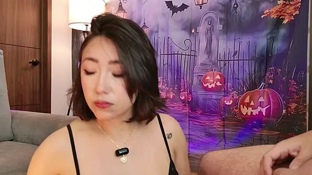 Snapshot of Hot_Couple666 chatting on October 28, 2025, 4:31 pm Hot Couple666 online show from October 28, 2025, 4:31 pm