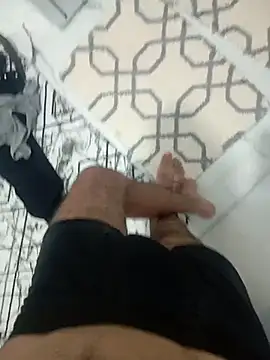 Kurtsikicixh online show from December 3, 2025, 3:25 am