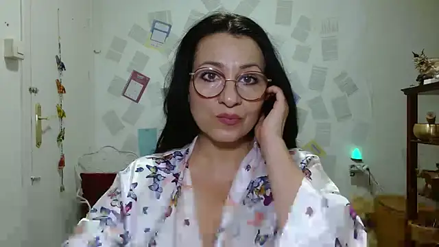 KeisyNeonX online show from May 6, 2026, 8:25 pm
