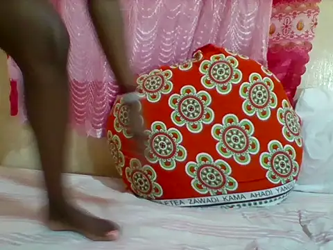 Sexy Villagegal online show from February 9, 2025, 7:16 am