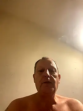 Snapshot of chubbybear2cum chatting on September 18, 2025, 1:51 am chubbybear2cum online show from September 18, 2025, 1:51 am