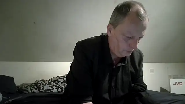 chubbybear2cum online show from June 12, 2026, 2:10 am