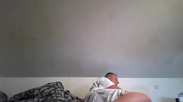chubbybear2cum online show from July 20, 2026, 7:49 pm