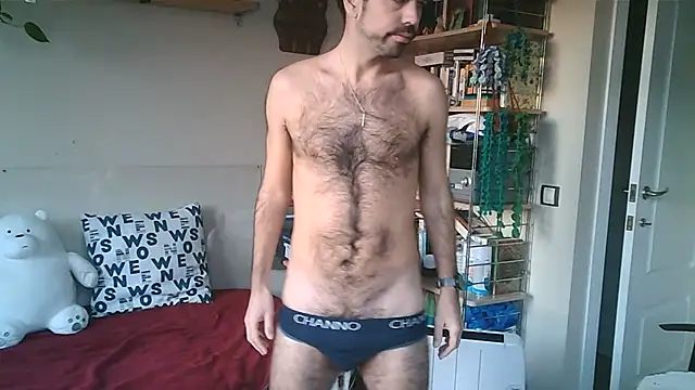 Snapshot of galaudin_3x_ chatting on January 16, 2025, 7:49 am galaudin 3x  online show from January 16, 2025, 7:49 am