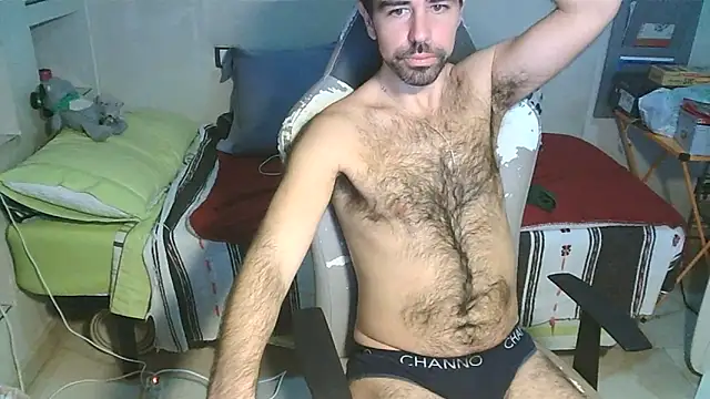 Snapshot of galaudin_3x_ chatting on January 19, 2025, 8:41 pm galaudin 3x  online show from January 19, 2025, 8:41 pm