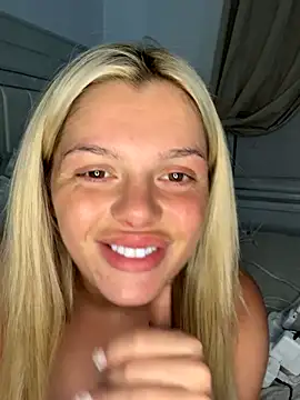 IrishTeenBarbie69 online show from September 19, 2025, 9:37 pm