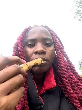 Sexyprecious01 online show from October 5, 2025, 1:42 pm