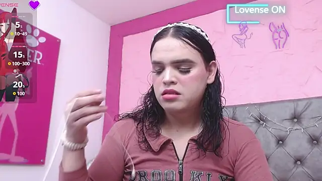 Snapshot of Pearl_Michelts chatting on June 17, 2026, 1:12 pm Pearl Michelts online show from June 17, 2026, 1:12 pm