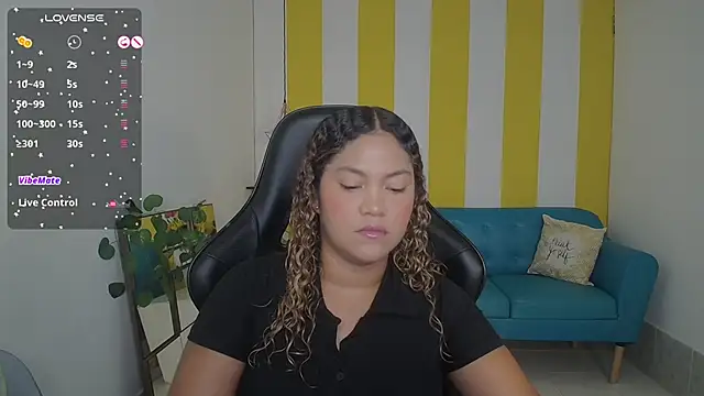 Cristal War online show from October 22, 2025, 11:04 pm