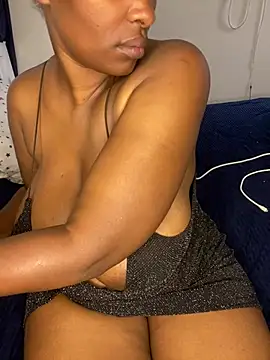 Naughty-sonia2 online show from June 14, 2026, 9:33 am