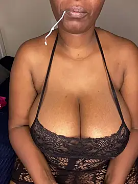 Naughty-sonia2 online show from July 25, 2026, 11:52 am
