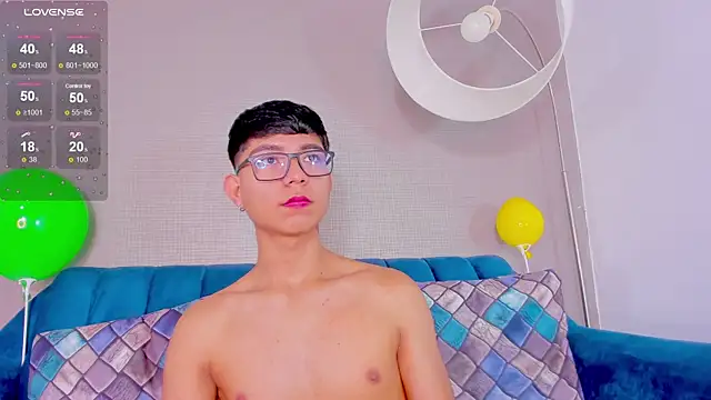 CodyTwink online show from January 10, 2025, 1:52 pm