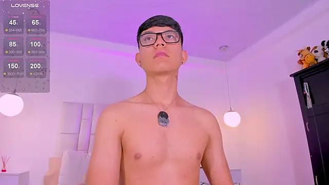 CodyTwink online show from June 10, 2026, 1:17 am