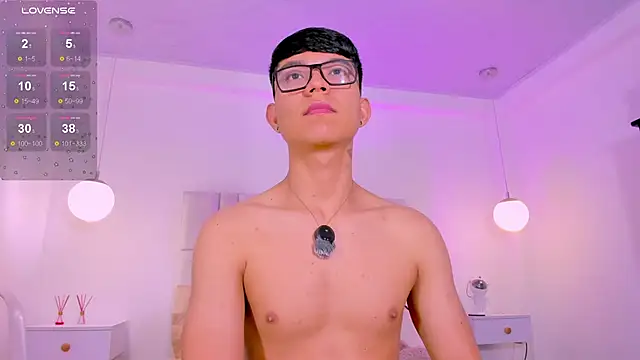 CodyTwink online show from June 18, 2026, 11:53 pm